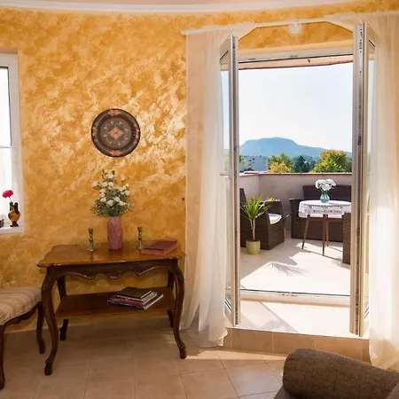 Apartment Francesca Apartmanlakasa *