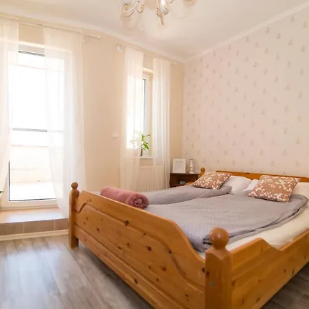 Francesca Apartmanlakasa Apartment *