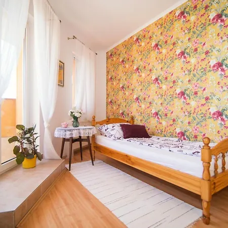 Francesca Apartmanlakasa Lejlighed