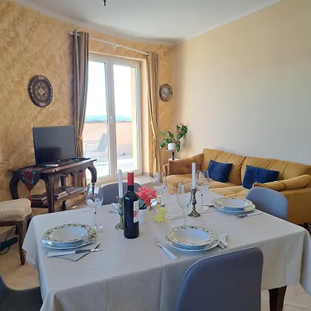Francesca Apartmanlakasa *