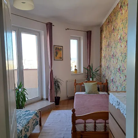 Francesca Apartmanlakasa Lejlighed *