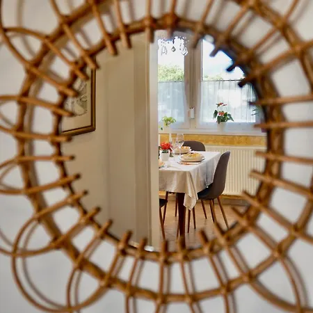 Lägenhet Francesca Apartmanlakasa *